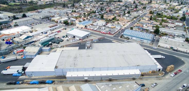 Aerial photo of Lineage's Watsonville - Walker campus