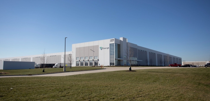 Exterior photo of Lineage's Wilmington - Graaskamp facility