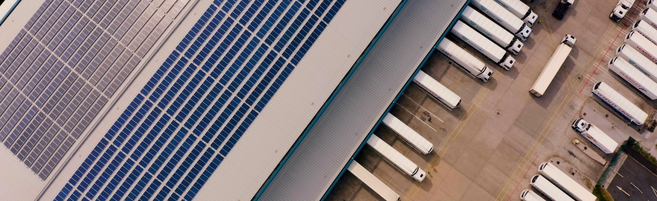 Installation of solar arrays across many of our global facilities is just one of the million little things Lineage is doing to achieve net-zero carbon emissions by 2040.