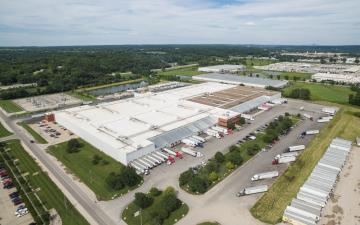 Aerial photo of Lineage's Edwardsville facility